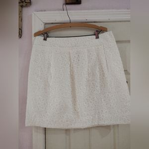 Ann Taylor Loft Petites Floral embroidered white skirt Size 12P